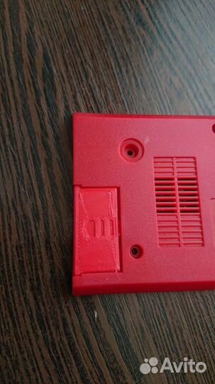 Крышки, корпуса и держатели для игр