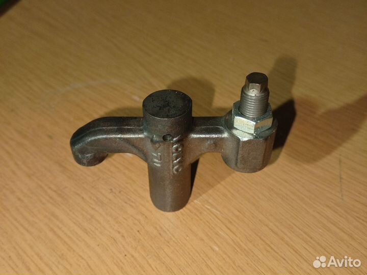 Коромысло клапана volvo FH12