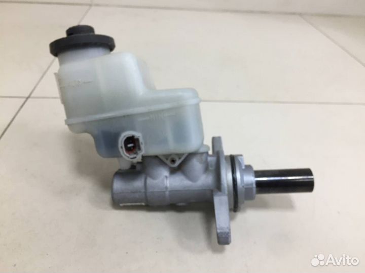 Б/У Цилиндр тормозной главный 4720142381 toyota