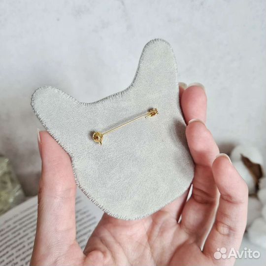 Брошь ручной работы