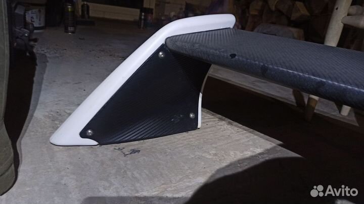 Спойлер на lancer 9