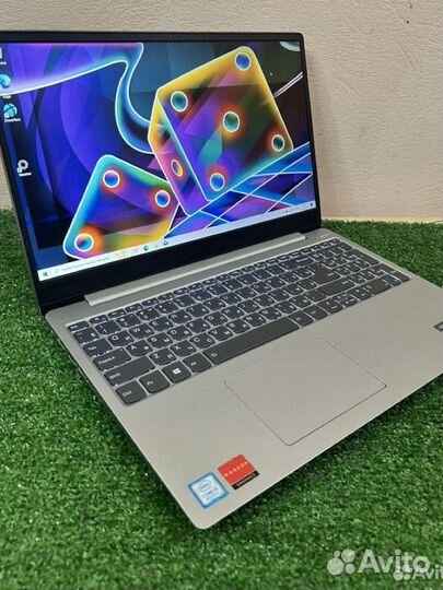 Ультрабук Lenovo на i3-8130U/Radeon 540/SSD