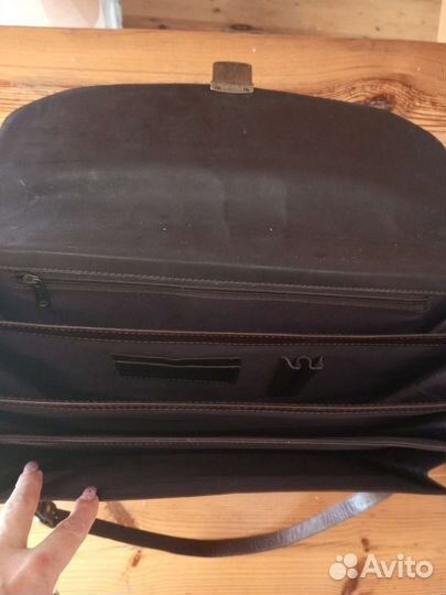 Мужской кожаный портфель коричневый