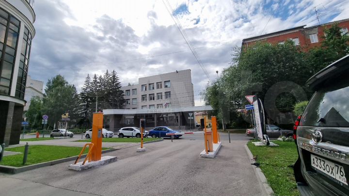 Этаж в бизнес-центре ст.метро Театральная