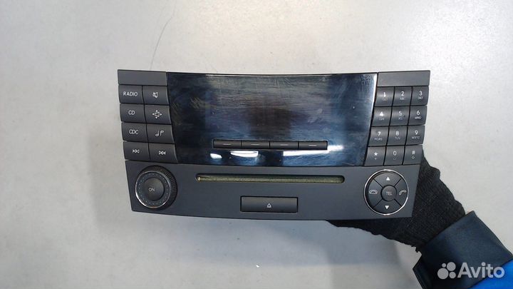 Магнитола Mercedes E W211, 2003