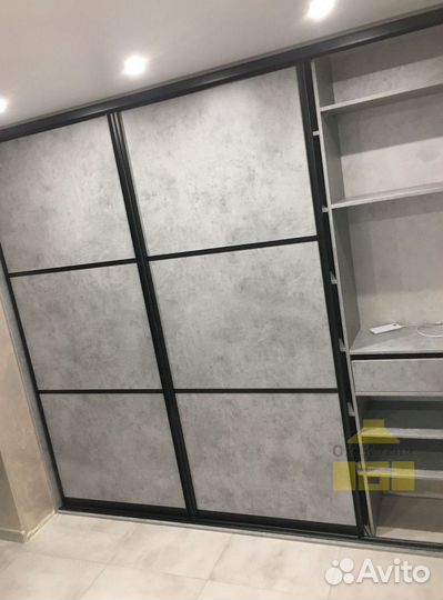 Шкаф в прихожую