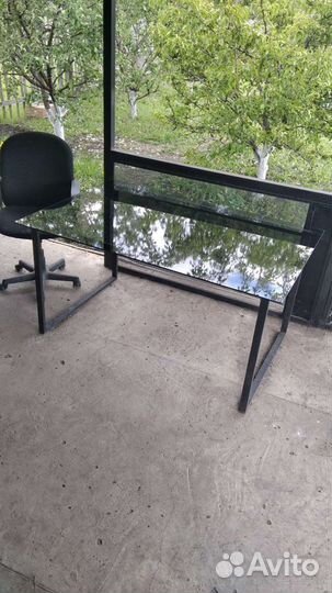 Продам стол