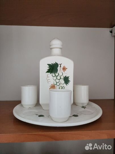 Графин и стопки