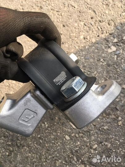 Опора двигателя правая Веста. Усиленная