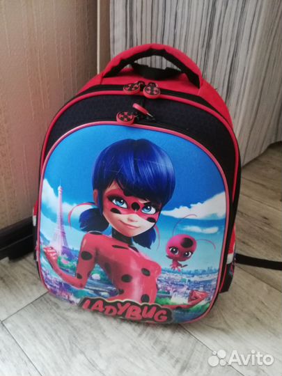 Школьный рюкзак