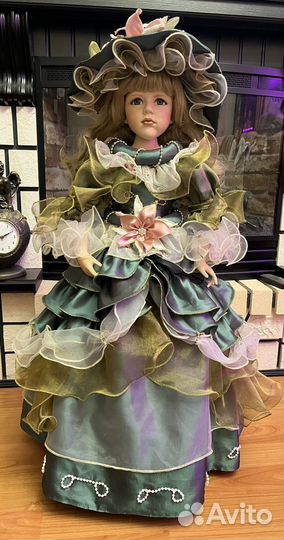 Кукла фарфоровая remeco collection