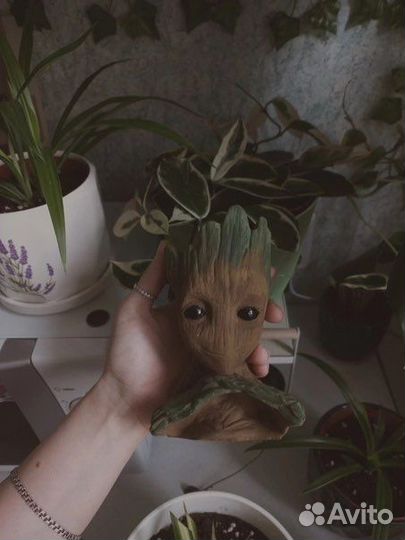 Фигурка грут из гипса