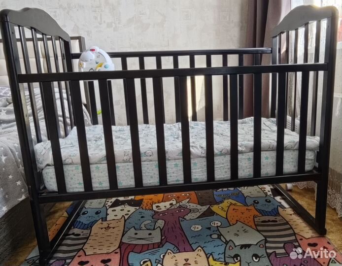 Детская кроватка