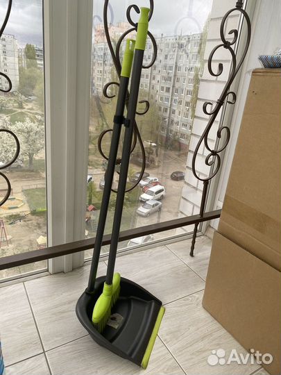 Набор для уборки, веник и совок с длинной ручкой