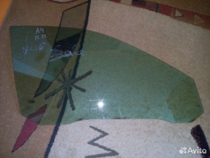 Стекло правое переднее ауди А4 В5
