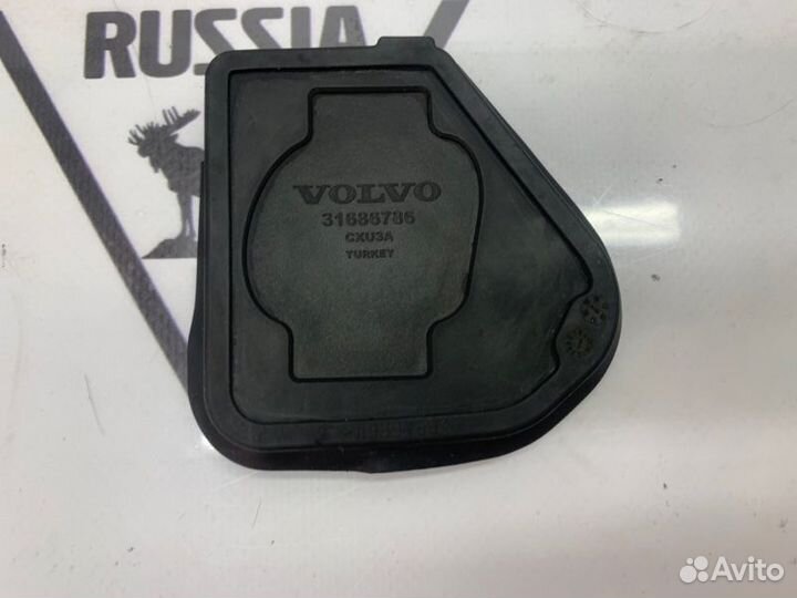 Заглушка моторного отсека Volvo S60 XC90 31686786