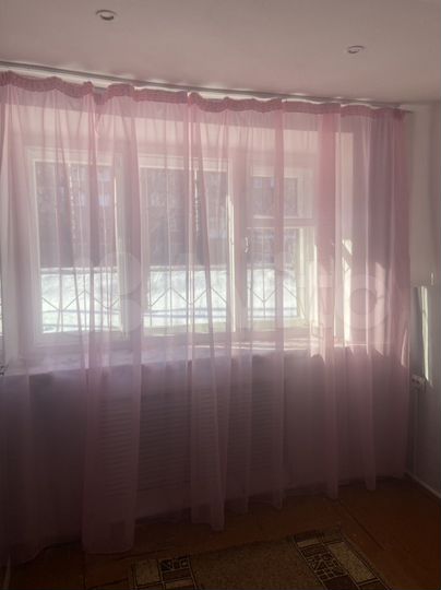 Комната 12,6 м² в 5-к., 1/3 эт.