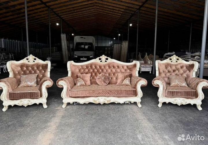 Диван и кресла