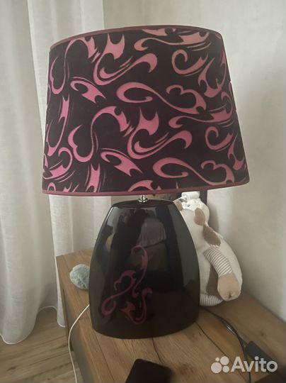 Лампа настольная