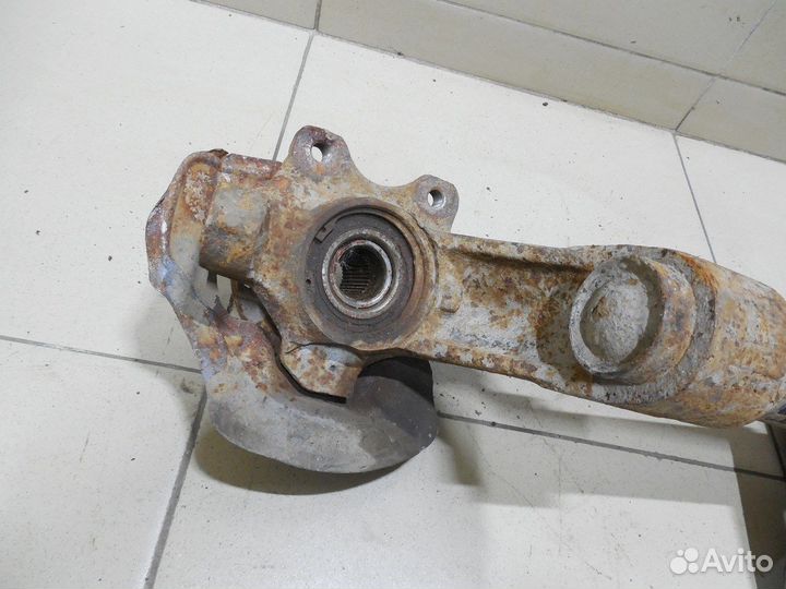 Кулак поворотный передний правый Nexia 1995-2016