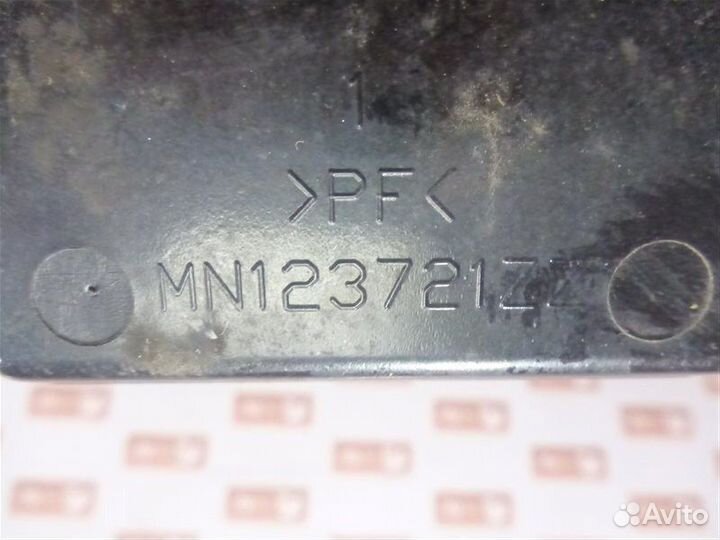 Пепельница Mitsubishi L200 KB4T 4D56 2008