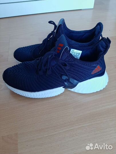Кроссовки adidas 43р