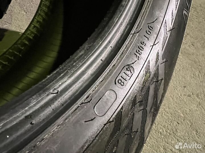 Nokian Tyres Hakkapeliitta 9 SUV 275/50 R21 113T