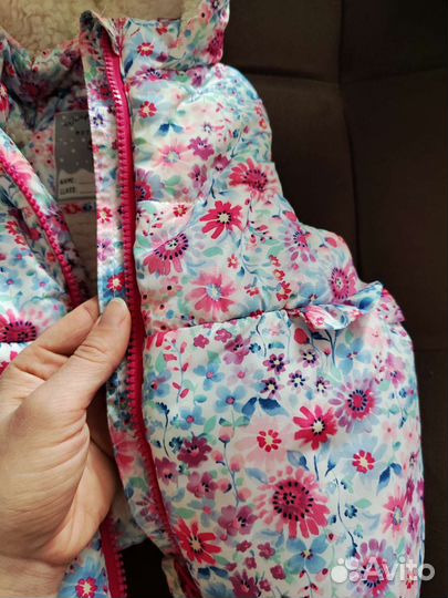 Жилетка/куртка на девочку утепленный mothercare