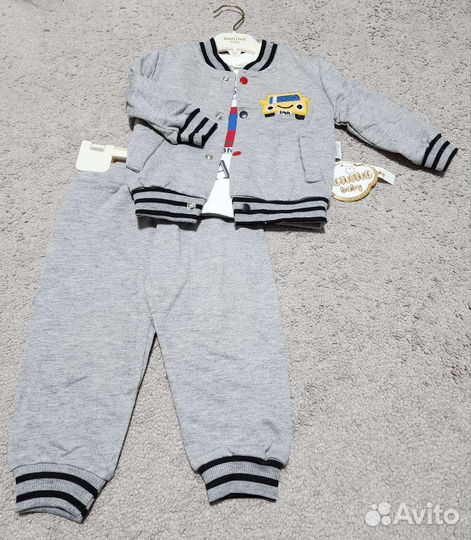 Костюм тройка