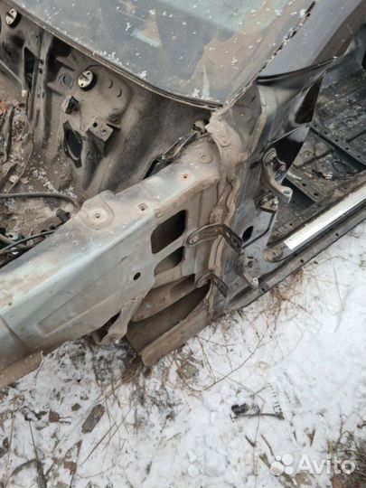 Лонжерон передний левый Mercedes-Benz S-Klass