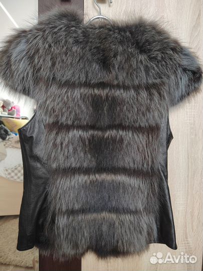 Меховая жилетка писец