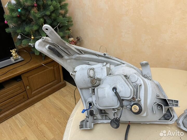 Фары на toyota land cruiser 120 передние