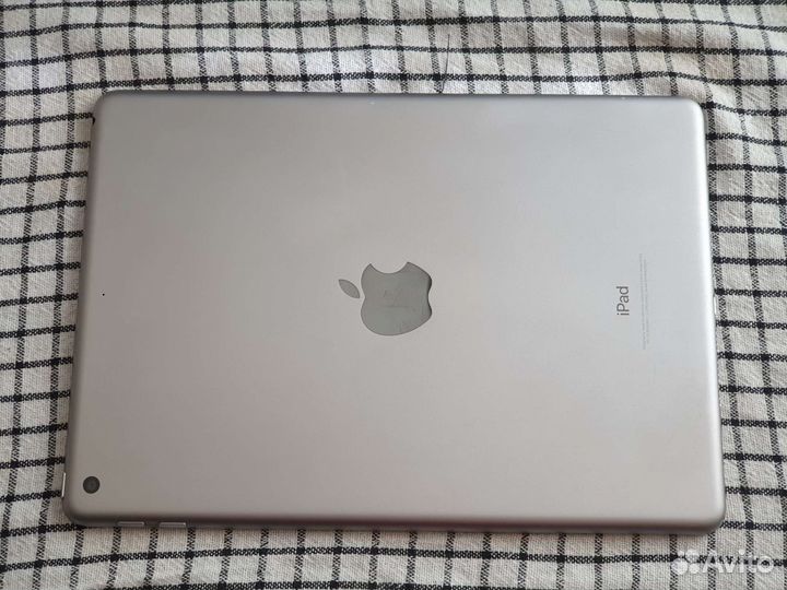 Apple iPad 5th 32 Gb wifi