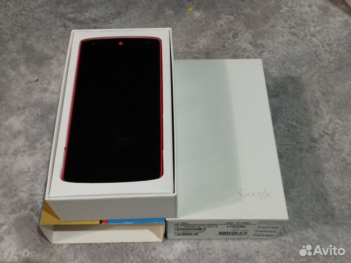 LG Nexus 5 D821, 2/16 ГБ