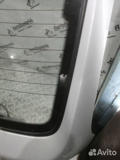 Крышка багажника Renault Megane 1