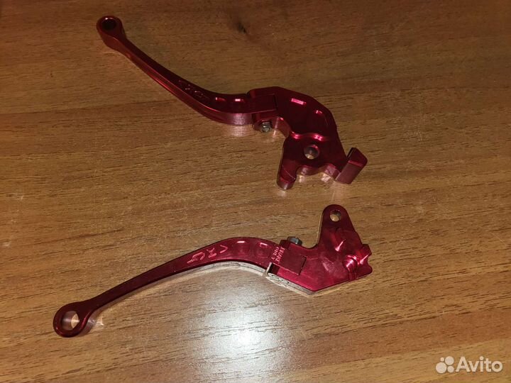 Рычаги сцепления и тормоза на мотоцикл
