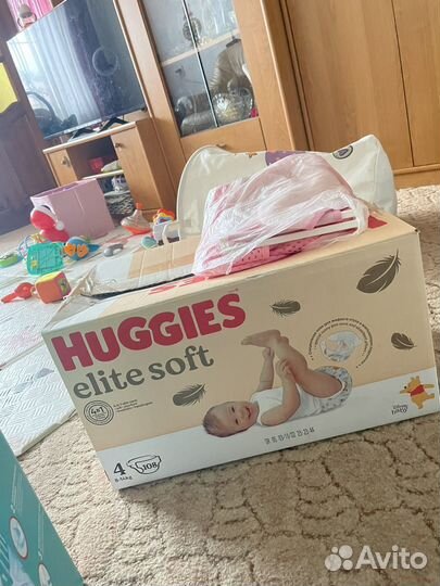 Коробка детских вещей для девочки