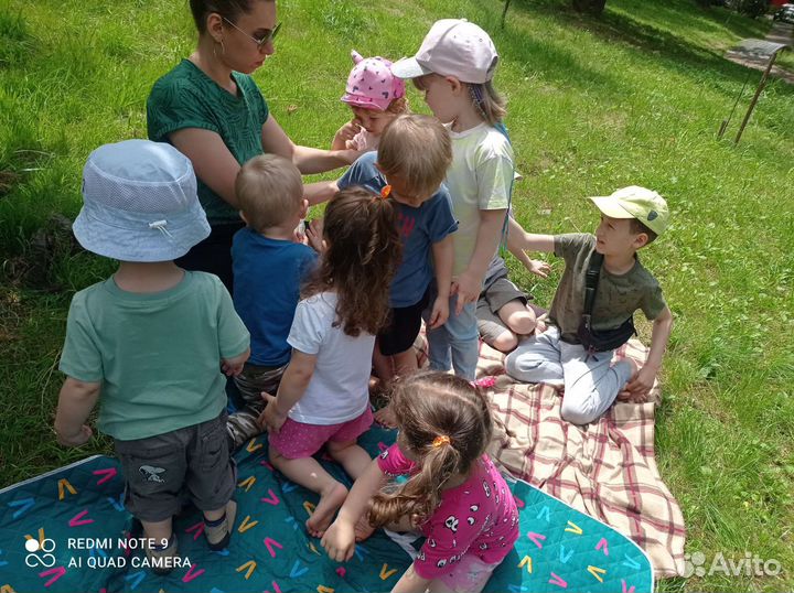 Няня, у себя дома, на своей территории