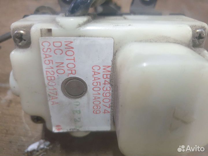 Сервопривод заслонки печки Mitsubishi Diamante