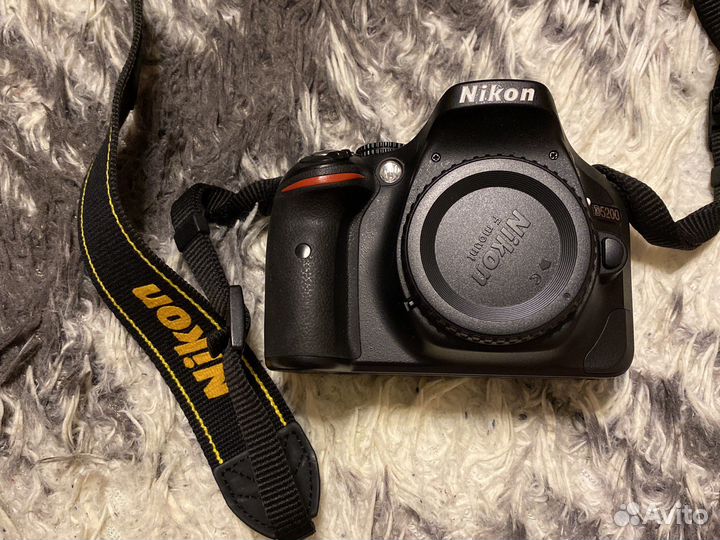 Nikon D5200