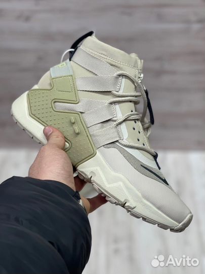 Кроссовки Nike Air Huarache Gripp Desert Ash