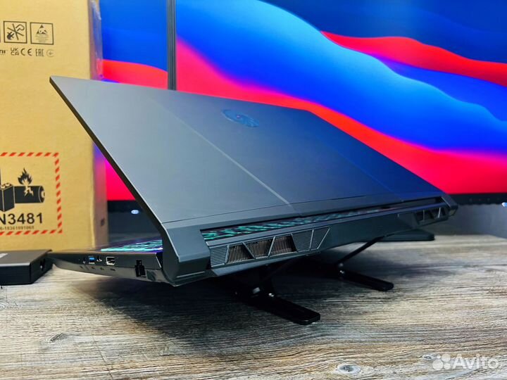 MSI Alpha RTX 3060 (RX 6600M 8Gb) 16Gb DDR4 144Hz