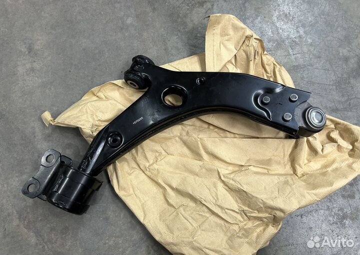 Рычаг подвески левый конус 22мм на Ford focus