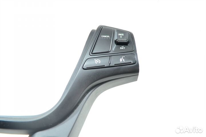Кнопки громкости и круиза руля Kia Sorento 2,3