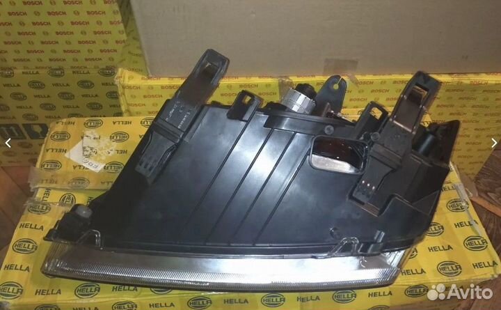 Фара Ford Focus II 11/04) 02/08 правая новая