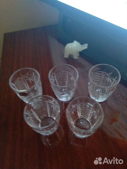 Хрустальные рюмки