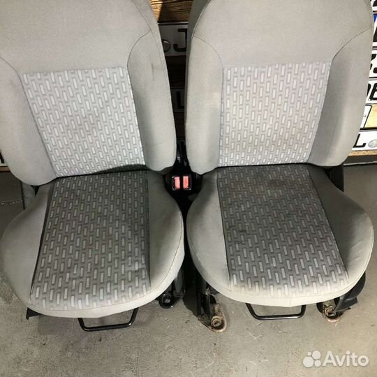 Сиденье переднее (комплект) Ford Fusion 1 2005
