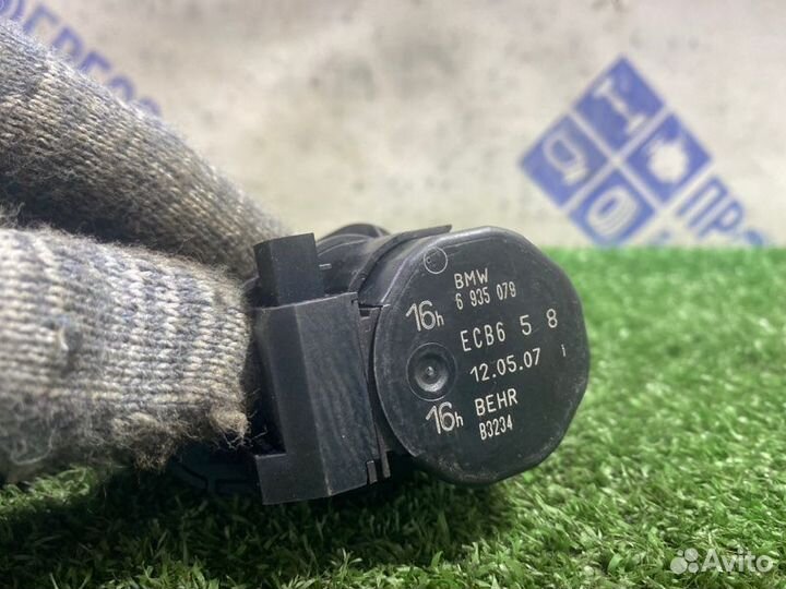 Сервопривод заслонки печки Bmw 750I седан 4.8