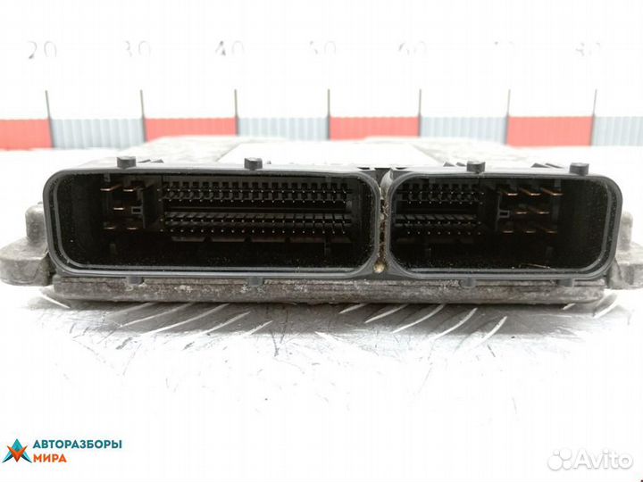 Блок управления двигателем Volkswagen Golf 4 2001