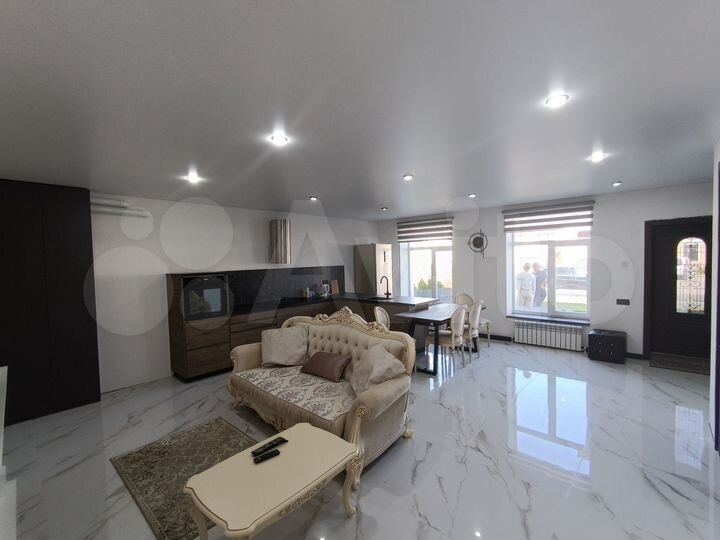 Таунхаус 120 м² на участке 1 сот.